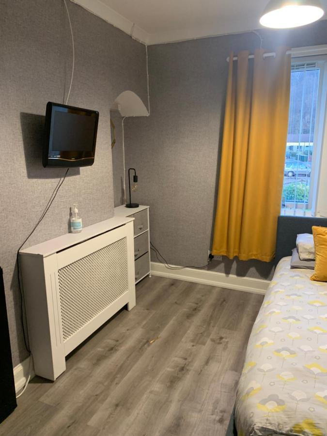 Nevis Rooms - Self Check In With Free Onsite Parking Inverlochy Zewnętrze zdjęcie