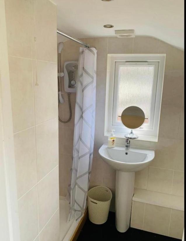 Nevis Rooms - Self Check In With Free Onsite Parking Inverlochy Zewnętrze zdjęcie